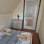Apartament Sinka Vendeghaz *